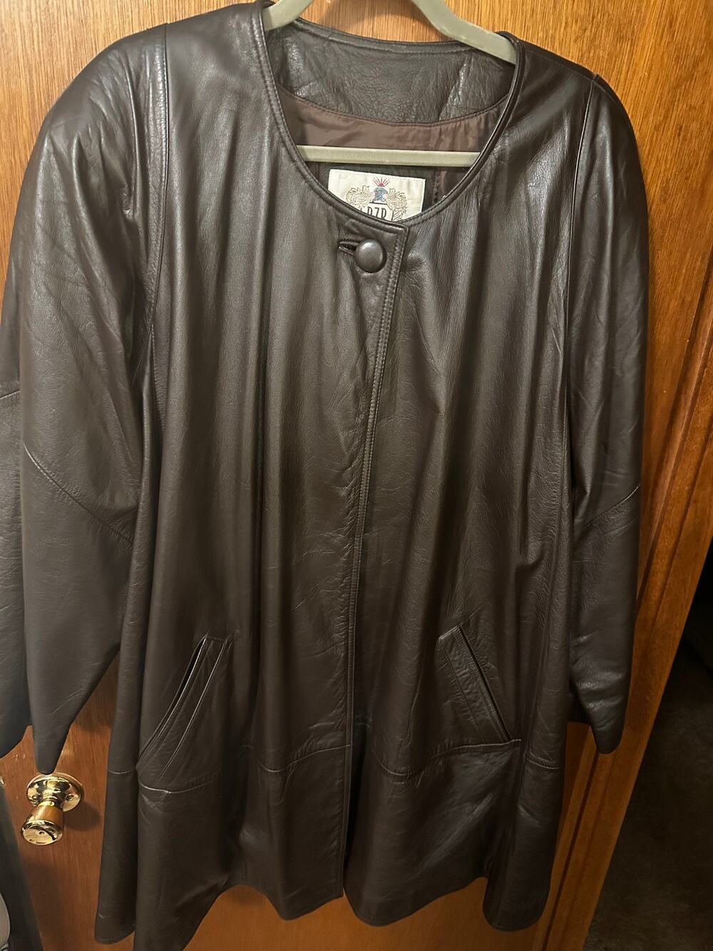 VINTAGE RZR BROWN LEATHER SWING COAT; SIZE XL